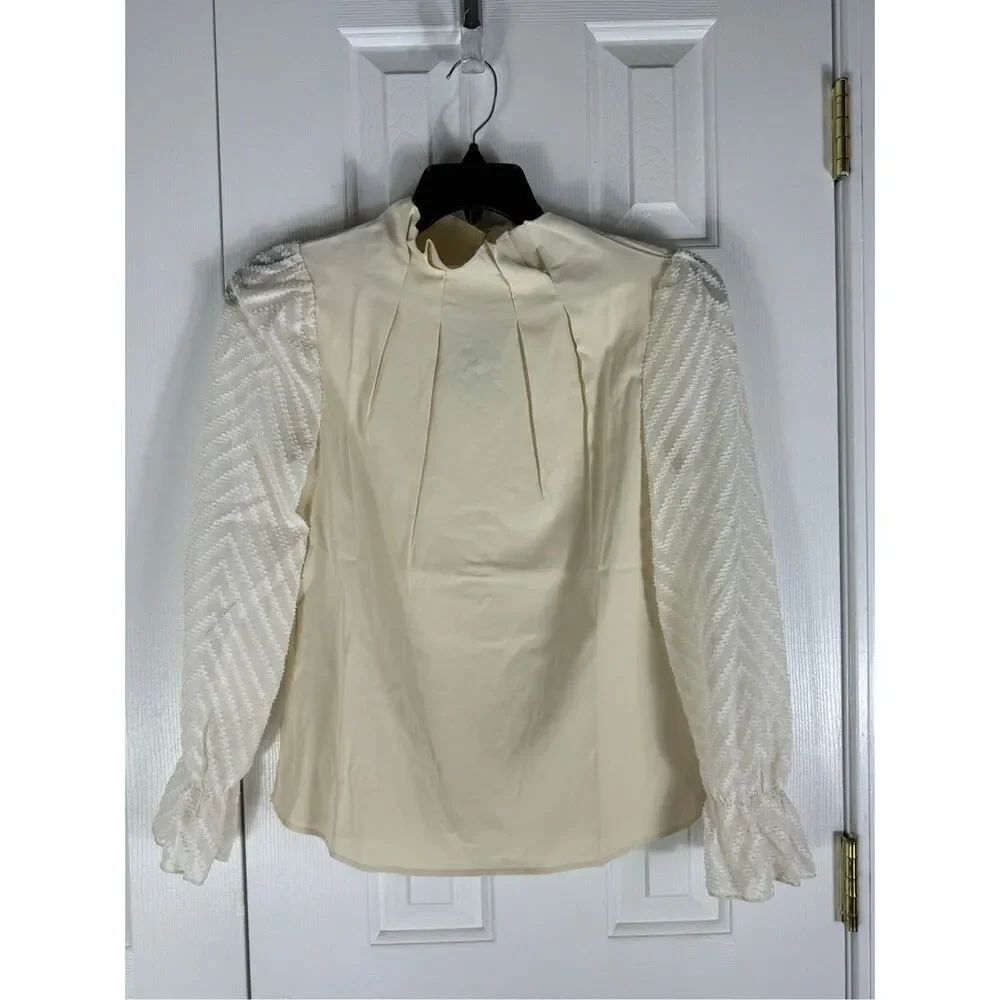 NWT Harper & Lane Womens Cream Blouse Size Small